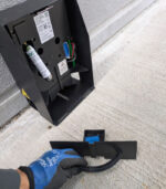 Aurocon IoT Rattenfalle - nachfüllen des Köders