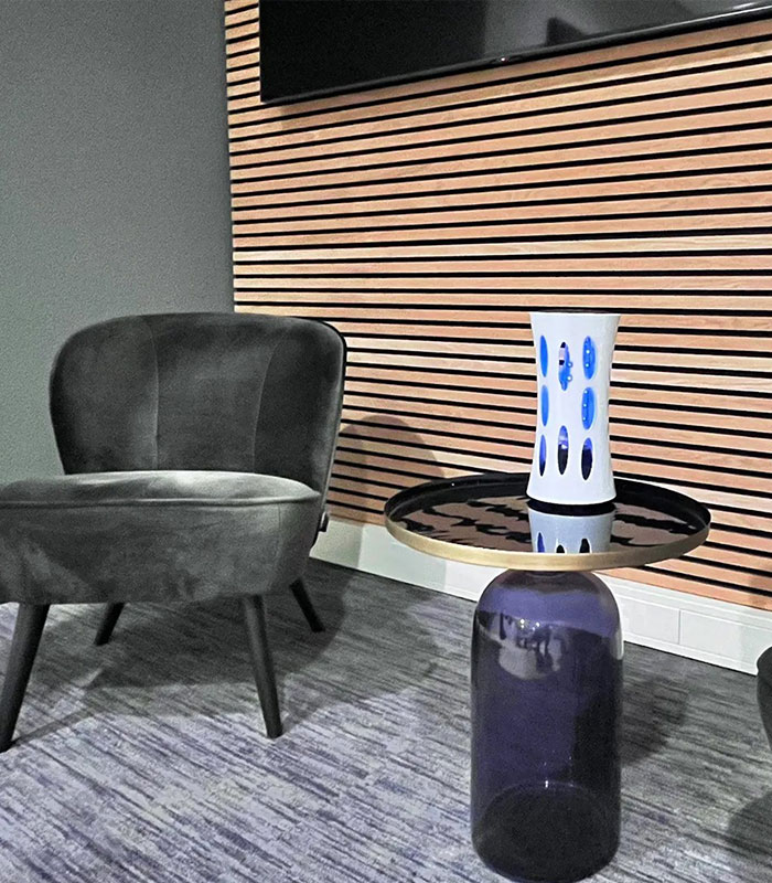 Optisch ansprechende UV Fliegenfalle - Idela für Wohn- und Geschäftsbereiche